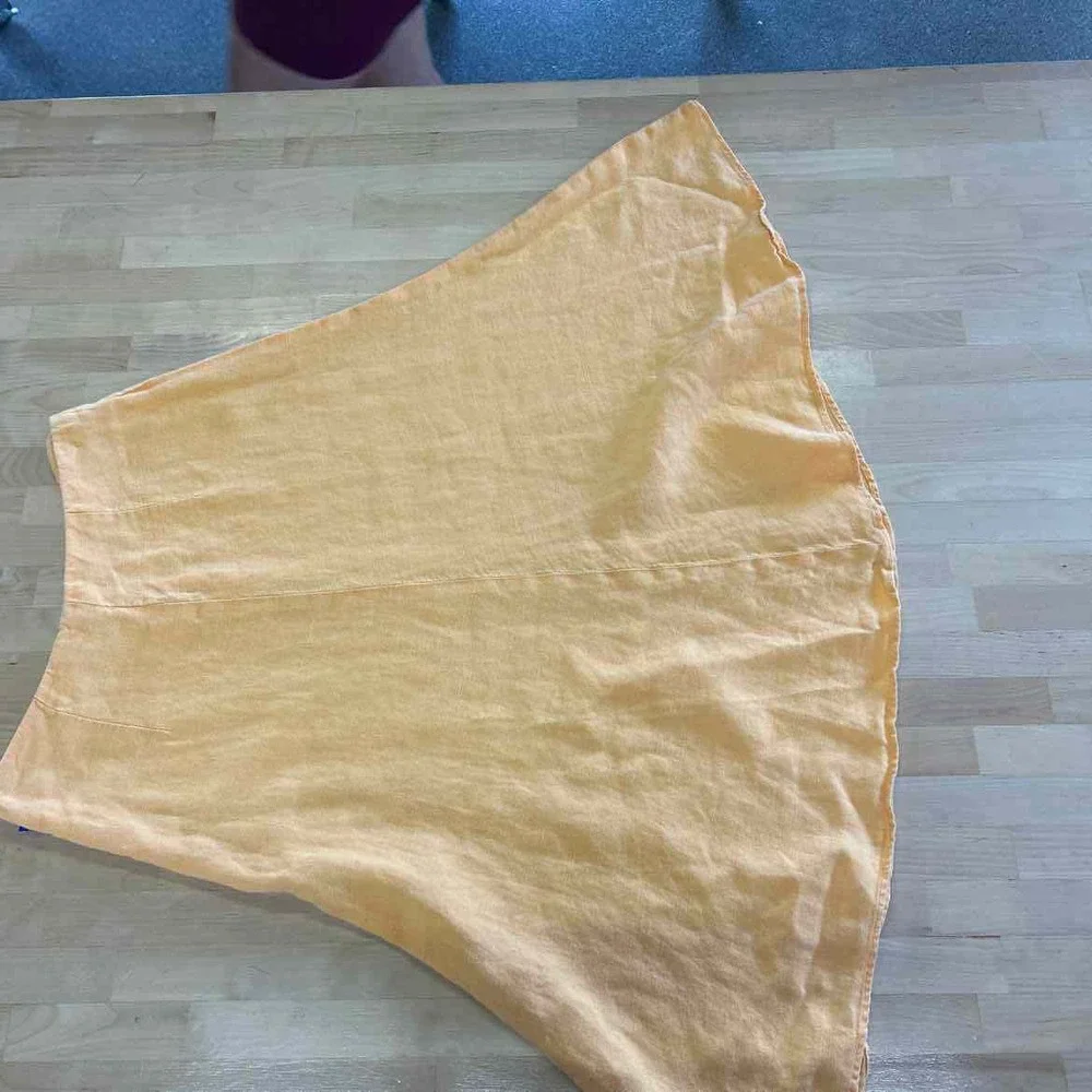Banana Republic Size 2 Orange Preloved Skirt